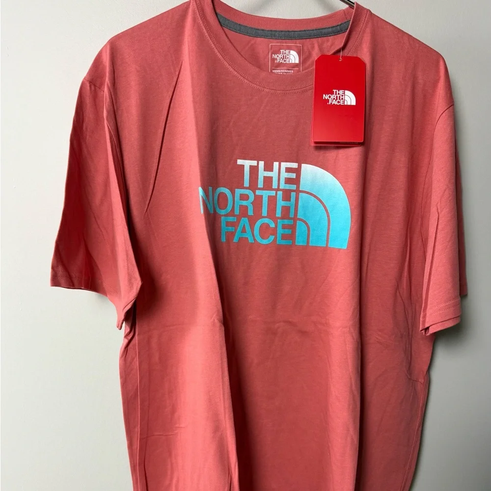 The North Face Standard Fit T-Shirt Bundle of 2 New NWT Graphic Tees - Picture 9 of 10